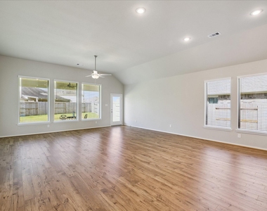 3212 Bright Maple Drive - Photo Thumbnail 5