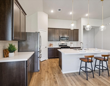 3212 Bright Maple Drive - Photo Thumbnail 9