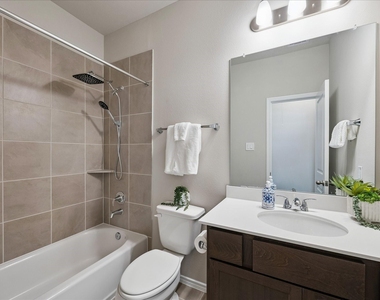 3212 Bright Maple Drive - Photo Thumbnail 16