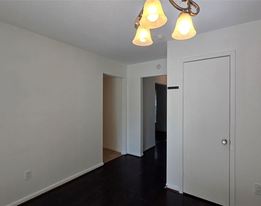 5434 Goldspier Street - Photo Thumbnail 7