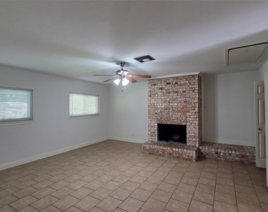 5434 Goldspier Street - Photo Thumbnail 4