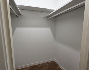 5434 Goldspier Street - Photo Thumbnail 11