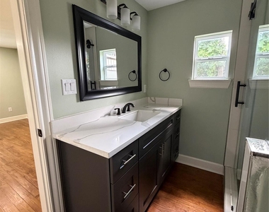 8907 Meadow Vista Boulevard - Photo Thumbnail 19