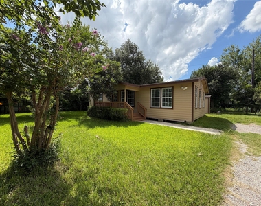 8907 Meadow Vista Boulevard - Photo Thumbnail 26