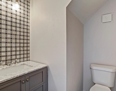 2 Eagle Rock Place - Photo Thumbnail 8