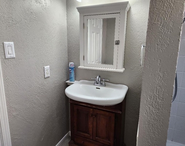 2322 Deer Valley Drive - Photo Thumbnail 22