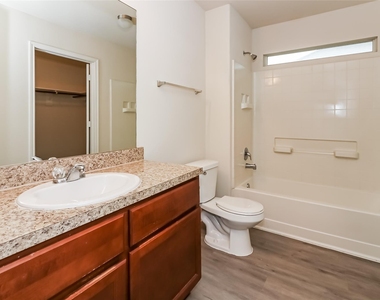 5627 Plantation Forest Drive - Photo Thumbnail 8