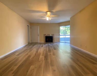 9700 Leawood Boulevard - Photo Thumbnail 3