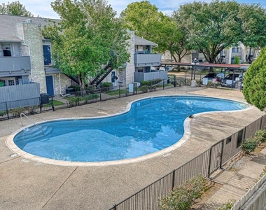 9700 Leawood Boulevard - Photo Thumbnail 18