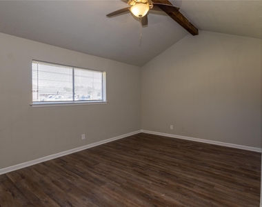 5810 Meadowview Road - Photo Thumbnail 19