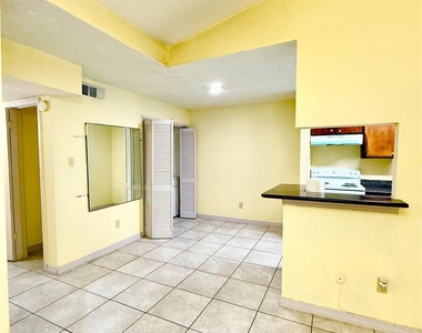 8360 Jorine Drive - Photo Thumbnail 20