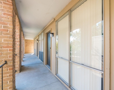 4635 Wild Indigo Street - Photo Thumbnail 33