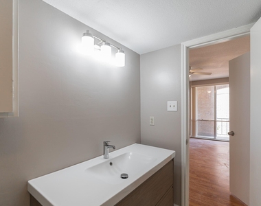 4635 Wild Indigo Street - Photo Thumbnail 23