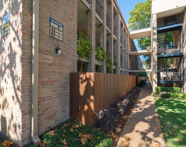 4635 Wild Indigo Street - Photo Thumbnail 30