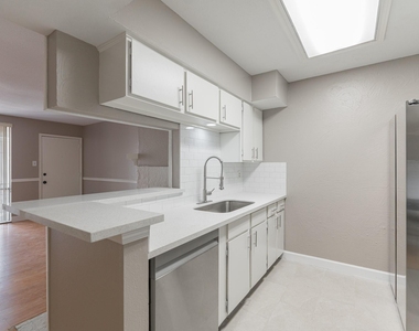4635 Wild Indigo Street - Photo Thumbnail 10