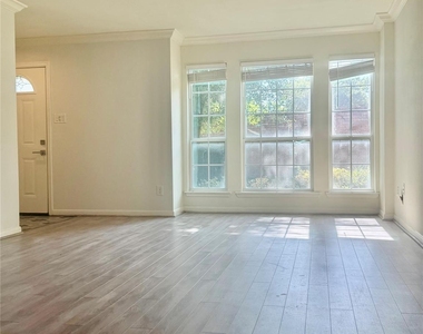 5800 Lumberdale Road - Photo Thumbnail 18