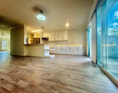 5800 Lumberdale Road - Photo Thumbnail 13