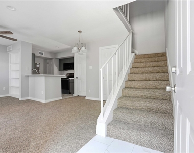 2800 Jeanetta Street - Photo Thumbnail 3