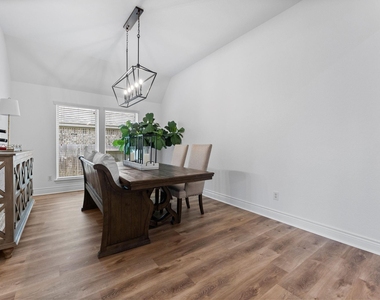 239 Forest Peak Way - Photo Thumbnail 16