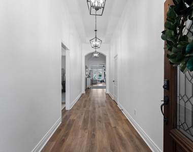 239 Forest Peak Way - Photo Thumbnail 6