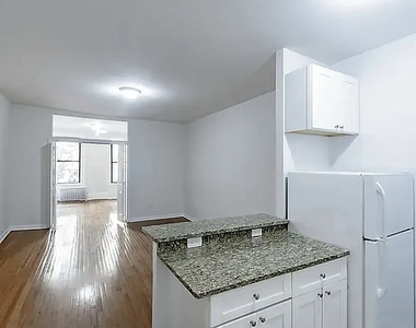 92 St Marks Place - Photo Thumbnail 1