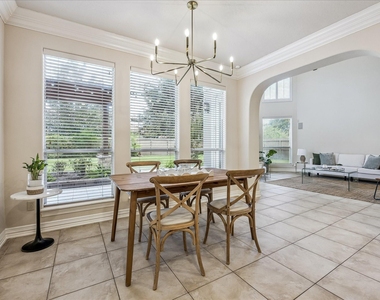 2210 Bywater Drive - Photo Thumbnail 14