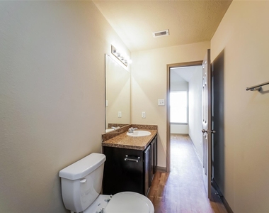 21919 S Werrington Way - Photo Thumbnail 8