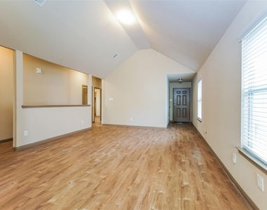 21919 S Werrington Way - Photo Thumbnail 3