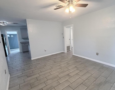 1717 La Marche Drive - Photo Thumbnail 5