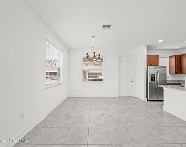 1800 Noel Place - Photo Thumbnail 21