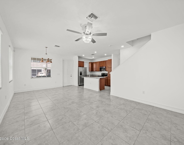 1800 Noel Place - Photo Thumbnail 18