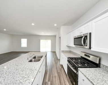 10307 Malta Trace Drive - Photo Thumbnail 11