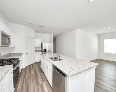 10307 Malta Trace Drive - Photo Thumbnail 9