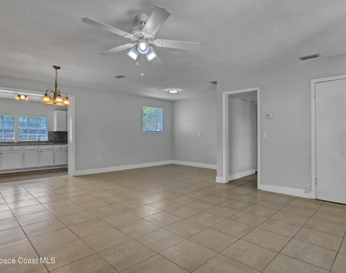 807 Hillsdale Drive - Photo Thumbnail 6