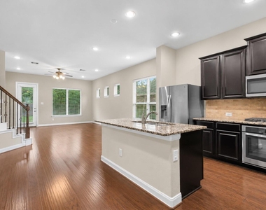22503 Miramar Bend Drive - Photo Thumbnail 6