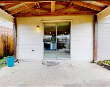 16510 Mandate Drive - Photo Thumbnail 6