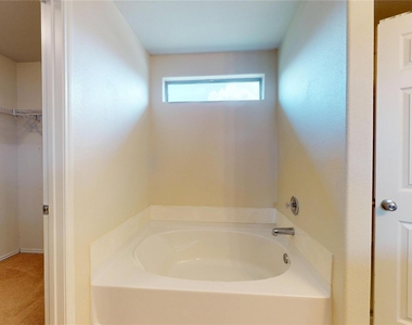 16510 Mandate Drive - Photo Thumbnail 27