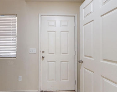 16510 Mandate Drive - Photo Thumbnail 3