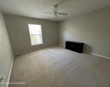 4620 Elena Way - Photo Thumbnail 12