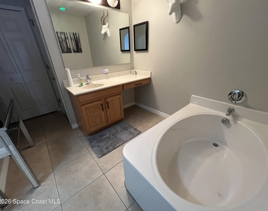 4620 Elena Way - Photo Thumbnail 16