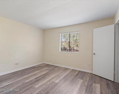 1884 Agora Circle Se - Photo Thumbnail 2
