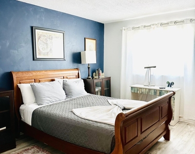 230 Columbia Drive - Photo Thumbnail 15
