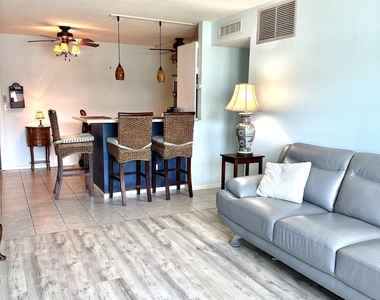 230 Columbia Drive - Photo Thumbnail 10