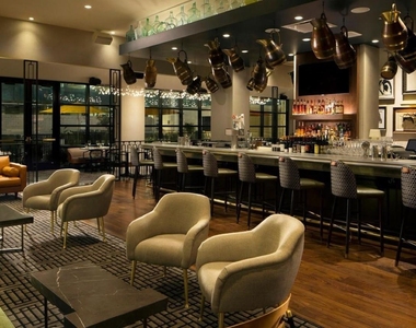 9787 Katy Freeway - Photo Thumbnail 14