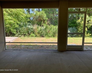 329 Chennault Lane - Photo Thumbnail 21