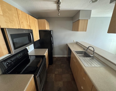 3428 Willowrun - Photo Thumbnail 4