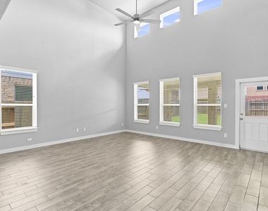 5419 Sunstone Circle - Photo Thumbnail 10