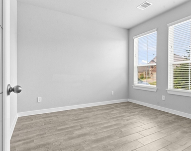 5419 Sunstone Circle - Photo Thumbnail 3