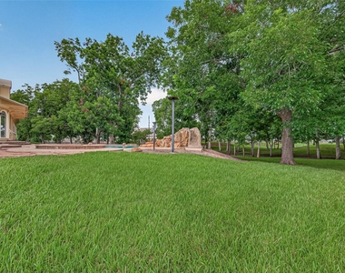 4011 Westerdale Drive - Photo Thumbnail 38