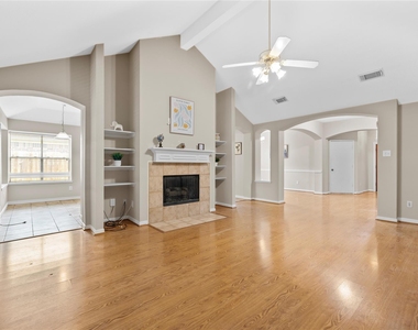 8619 Bridge Park Drive - Photo Thumbnail 10